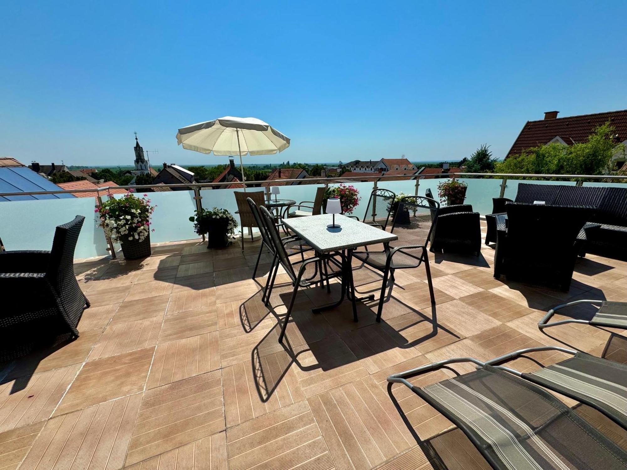 Pension Seeblick Mörbisch am See Dış mekan fotoğraf